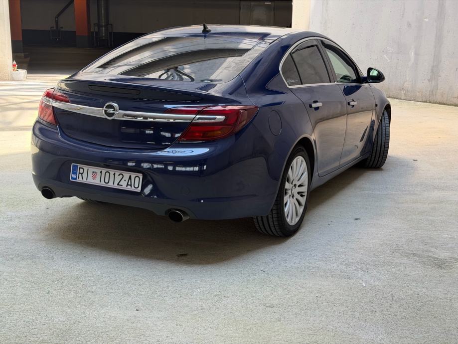 Opel Insignia 2,0 CDTI, fotografija 4