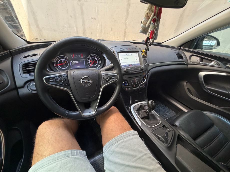 Opel Insignia 2,0 CDTI, fotografija 7