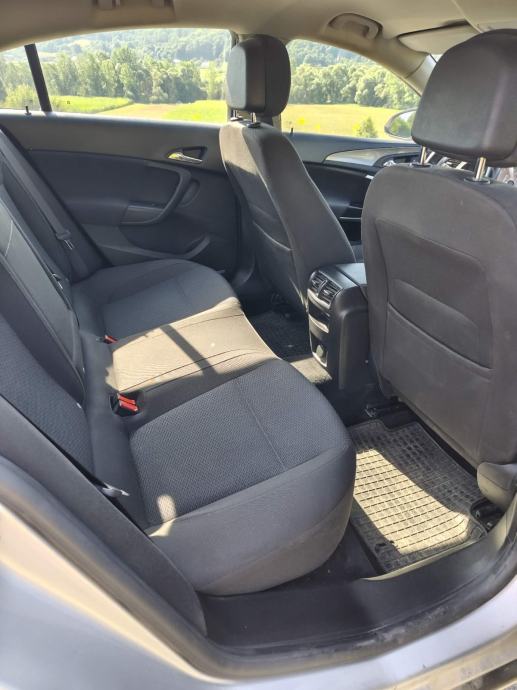 Opel Insignia 2,0 CDTI, fotografija 10