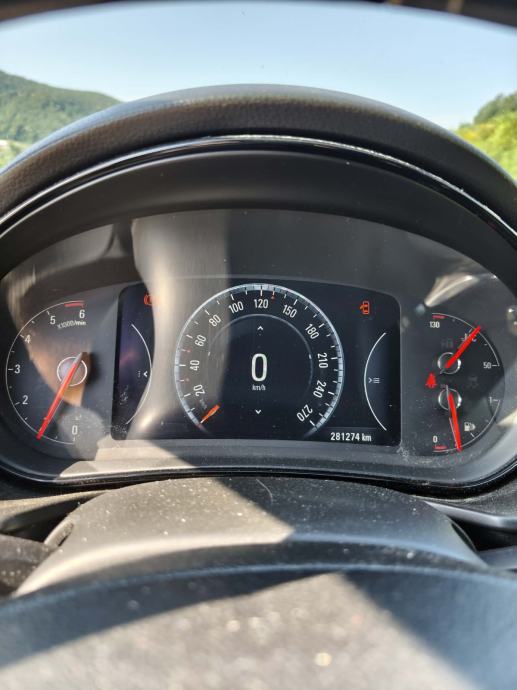 Opel Insignia 2,0 CDTI, fotografija 7