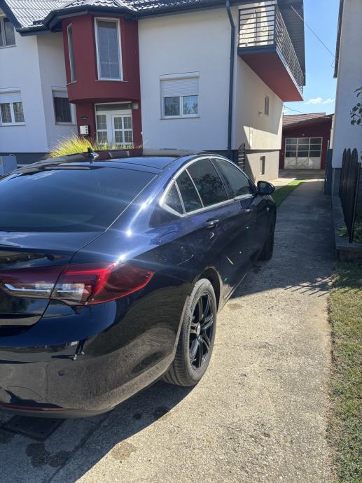 Opel Insignia 2,0 CDTI, fotografija 7