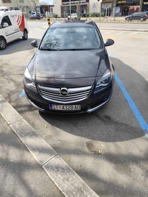 Opel Insignia 2,0 CDTI, fotografija 4