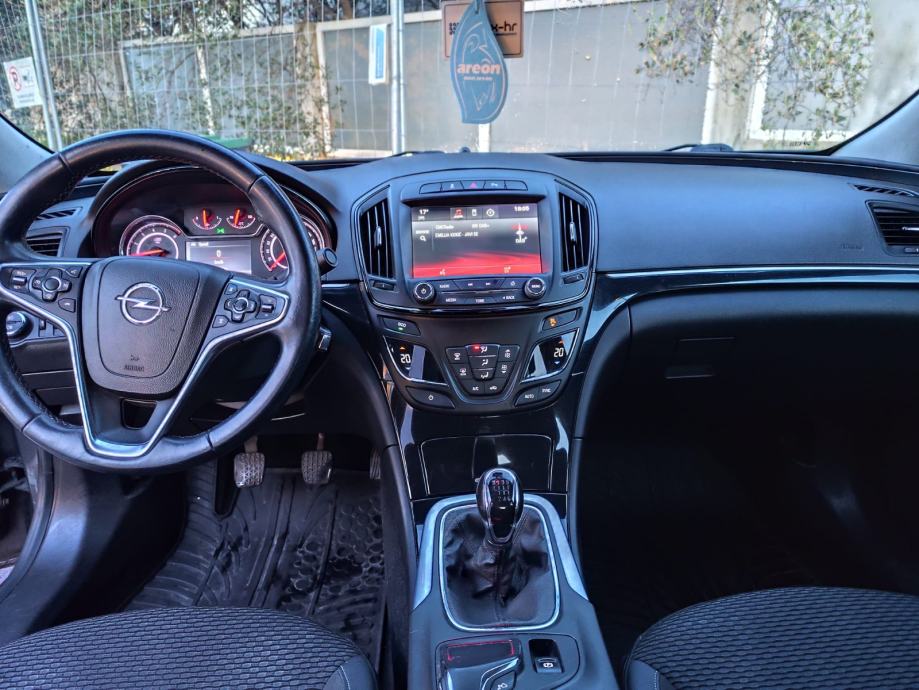 Opel Insignia 2,0 CDTI, fotografija 7