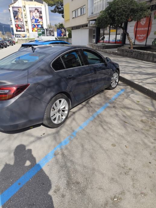 Opel Insignia 2,0 CDTI, fotografija 2