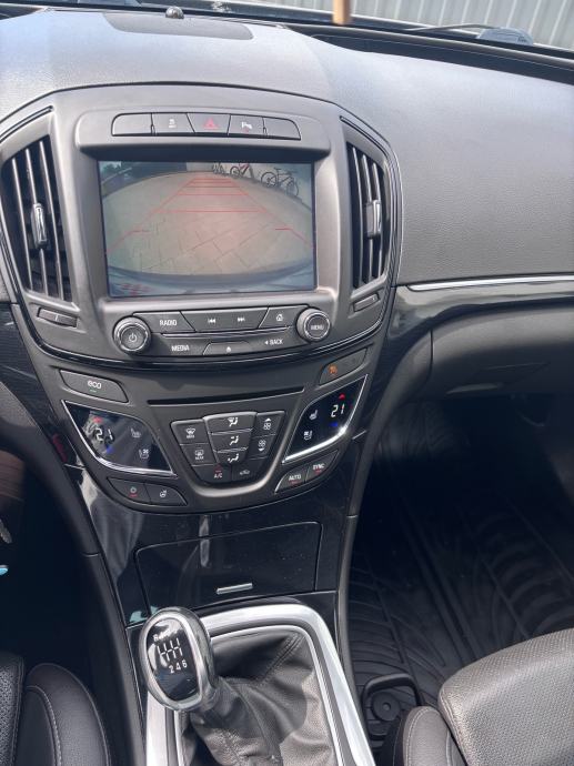Opel Insignia 2,0 Turbo D, fotografija 7