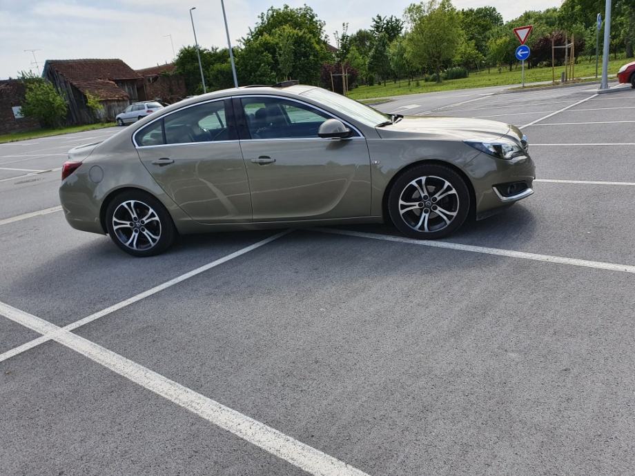 Opel insignia bose