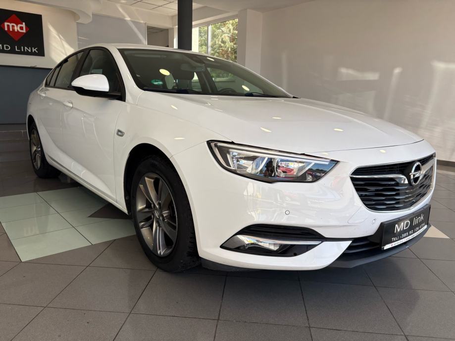 Opel Insignia Grand Sport 1,6 CDTI, fotografija 15