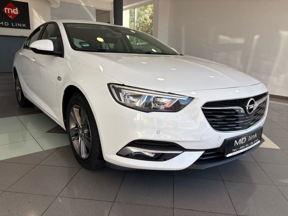Opel Insignia Grand Sport 1,6 CDTI, fotografija 3