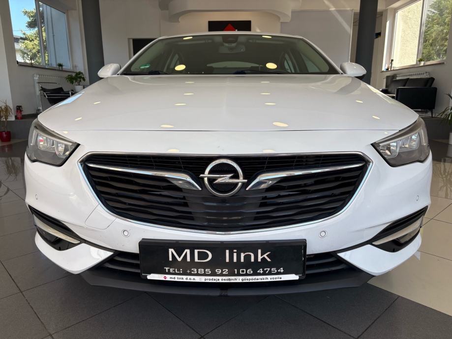 Opel Insignia Grand Sport 1,6 CDTI, fotografija 2