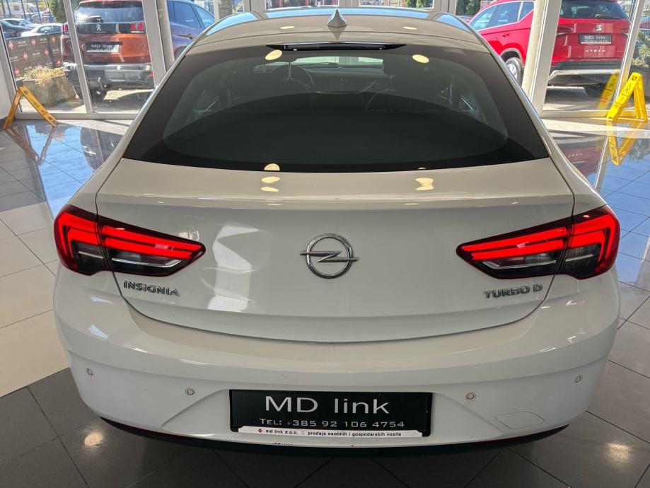 Opel Insignia Grand Sport 1,6 CDTI, fotografija 5