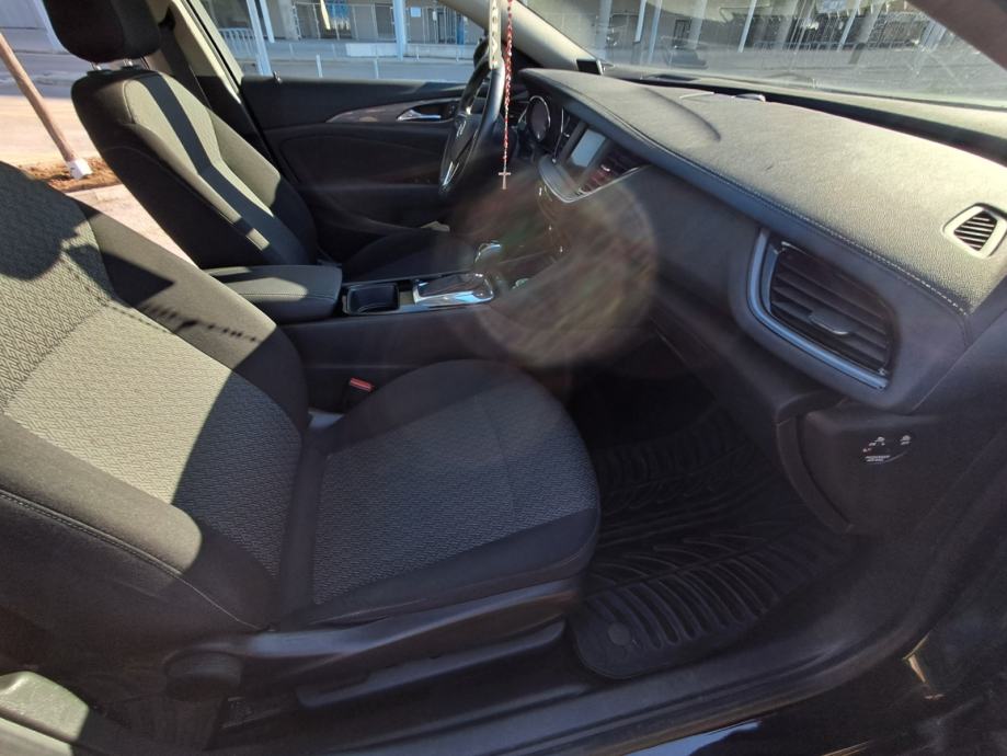 Opel Insignia Grand Sport Edition 1.5 AT6, fotografija 9