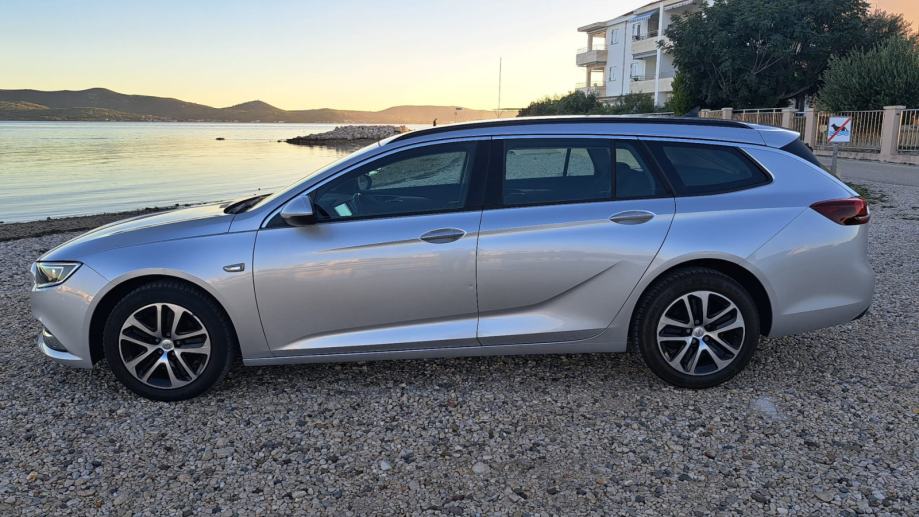 Opel Insignia Karavan 1,6 CDTI ⭐️KOMPLET SERVIS⭐️Stanje10/10, fotografija 12
