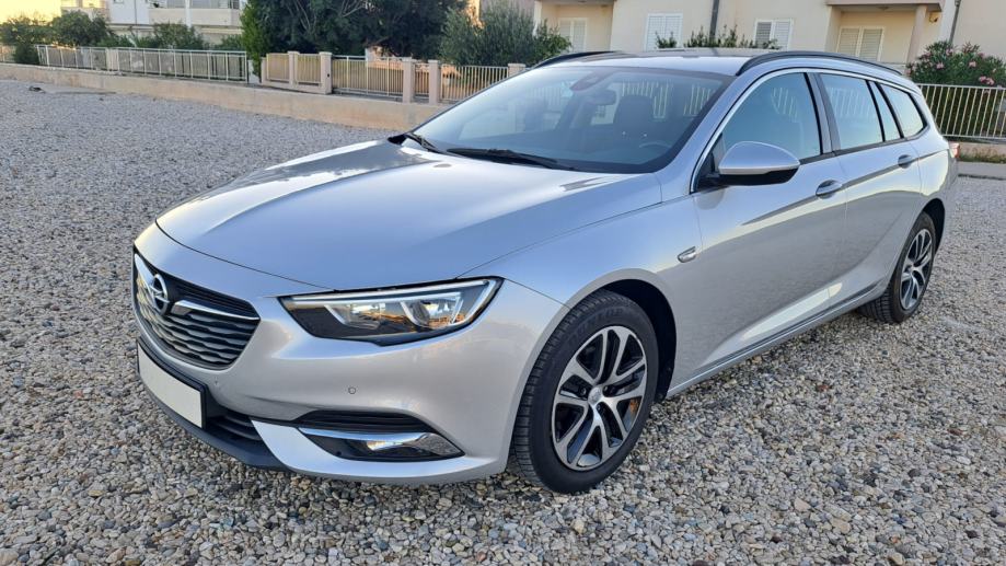 Opel Insignia Karavan 1,6 CDTI ⭐️KOMPLET SERVIS⭐️Stanje10/10, fotografija 17