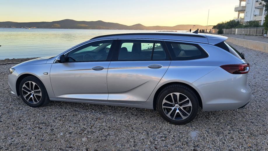 Opel Insignia Karavan 1,6 CDTI ⭐️KOMPLET SERVIS⭐️Stanje10/10, fotografija 14