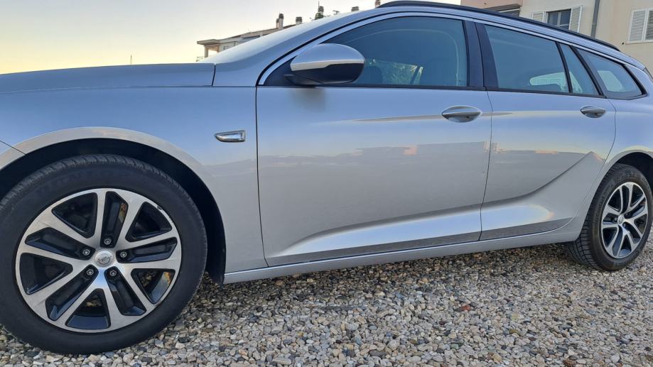 Opel Insignia Karavan 1,6 CDTI ⭐️KOMPLET SERVIS⭐️Stanje10/10, fotografija 19
