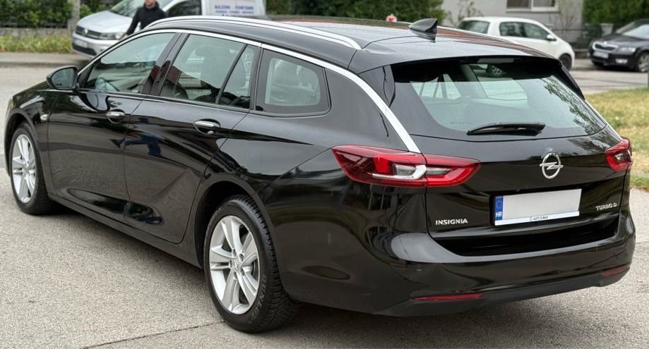 Opel Insignia Karavan 1,6 CDTI•NAVIGACIJA•KAMERA ZA PARKING•GARANCIJA•, fotografija 10