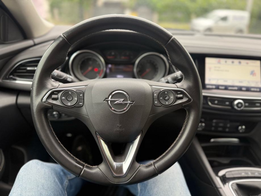 Opel Insignia Karavan 1,6 CDTI•NAVIGACIJA•KAMERA ZA PARKING•GARANCIJA•, fotografija 14