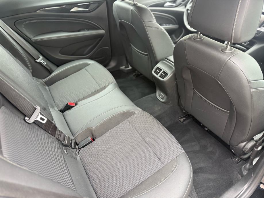 Opel Insignia Karavan 1,6 CDTI•NAVIGACIJA•KAMERA ZA PARKING•GARANCIJA•, fotografija 18