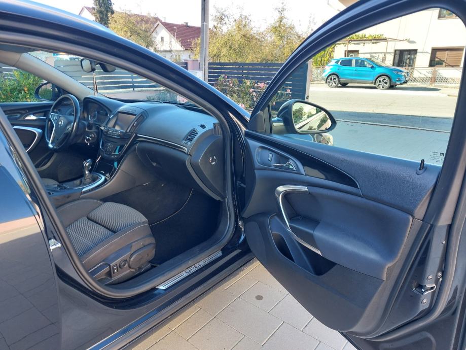 Opel Insignia Karavan 2,0 CDTI 125kw Cosmo Sport, fotografija 7