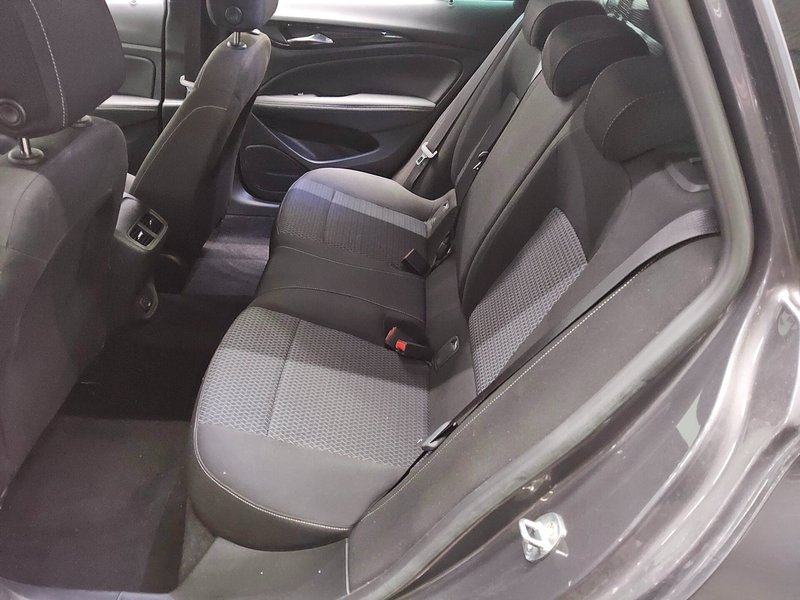 Opel Insignia ST 1.5 D Business Edition automatik • LED • navigacija, fotografija 13