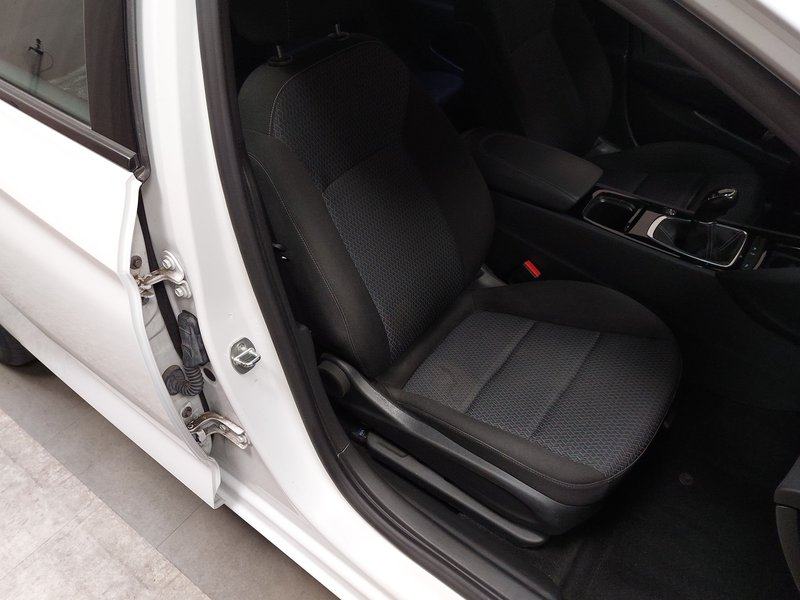 Opel Insignia ST 1.5 D Elegance • LED • AHK, fotografija 10