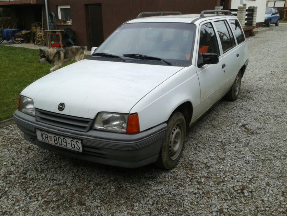 Opel Kadett Karavan  Caravan 1,4 i