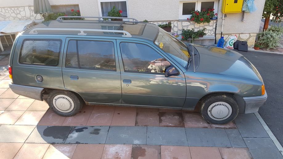 Opel Kadett Karavan