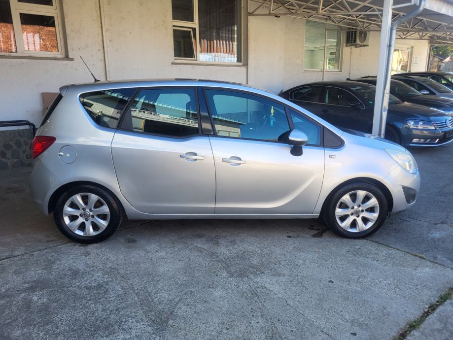 OPEL MERIVA 1.4 TURBO KLIMA TEMPOMAT EL.PAKET ALU REG 04/2027, fotografija 5