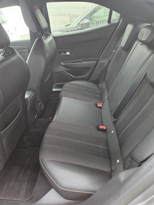 Opel Mokka 1,2 Turbo GsLine, fotografija 14