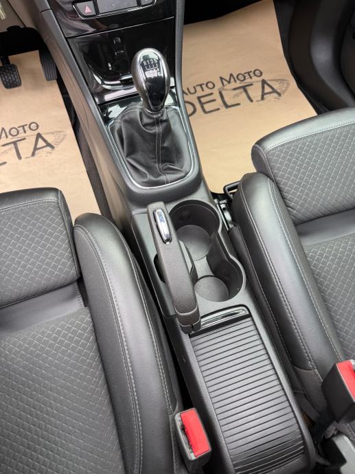 Opel Mokka 1,6 INNOVATION-ŠIBER-NAVI-R.KAMERA-GR. SJEDALA-LED, fotografija 15