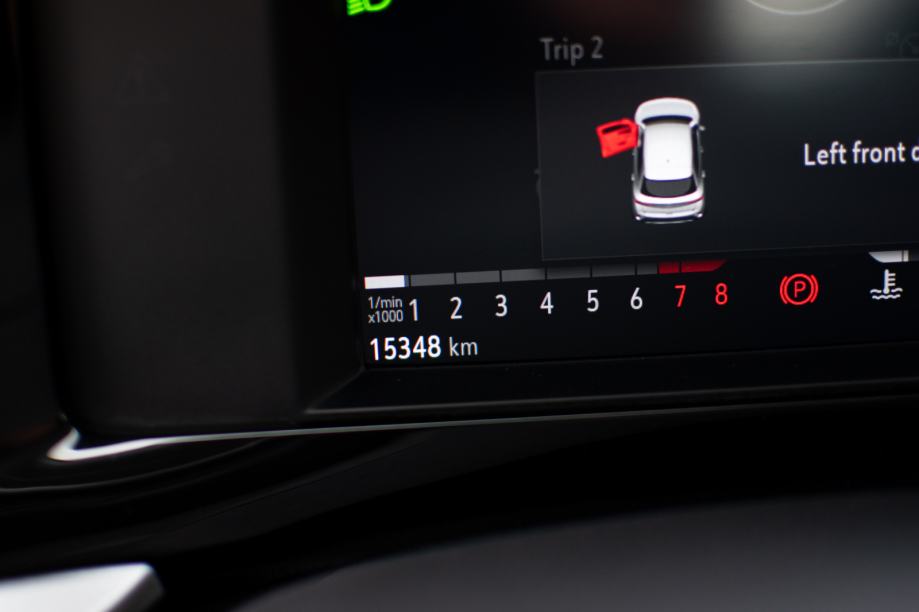 Opel Mokka EDITION SAMO 15000 KM NOVO VOZILO!!!, fotografija 16