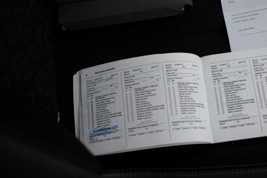 Opel Mokka EDITION SAMO 15000 KM NOVO VOZILO!!!, fotografija 17