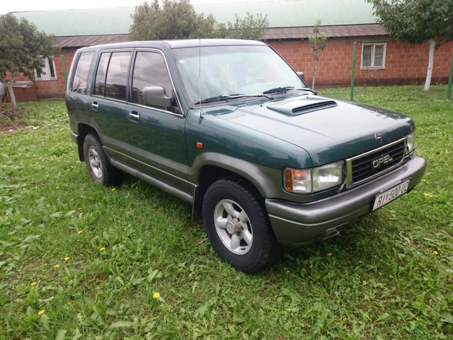 Opel monterey i
