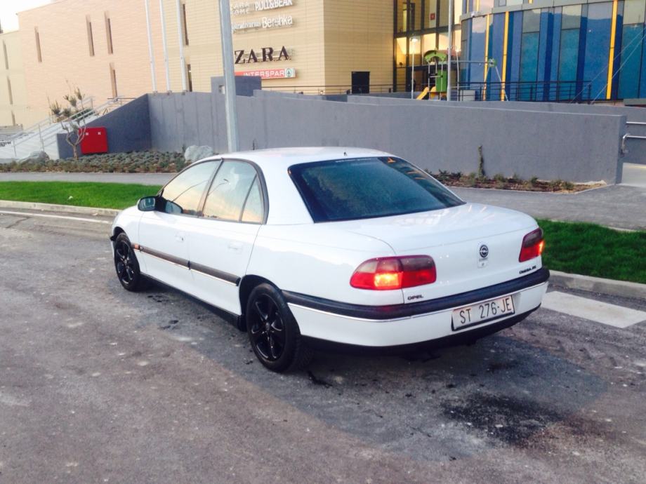 Opel omega 1997