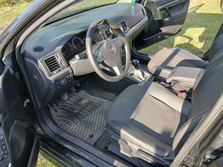 Opel Signum 1,9 CDTI, fotografija 4