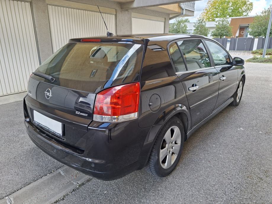 Opel Signum 2,2 16V 1 vl. 1 boj garaziran moguca zamjena, fotografija 9