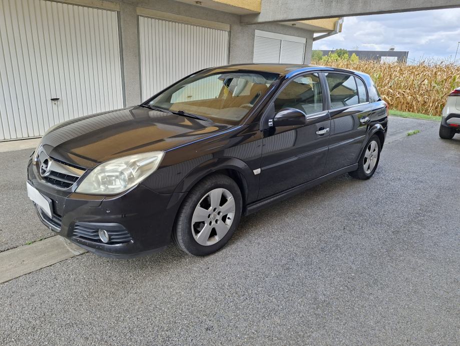 Opel Signum 2,2 16V 1 vl. 1 boj garaziran moguca zamjena, fotografija 13
