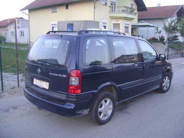 Opel sintra 1997