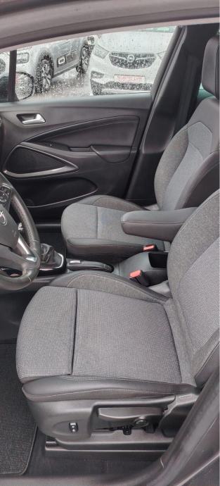 Opel Crossland X Elegance 1,5 110 ks **49.000 km**, fotografija 5