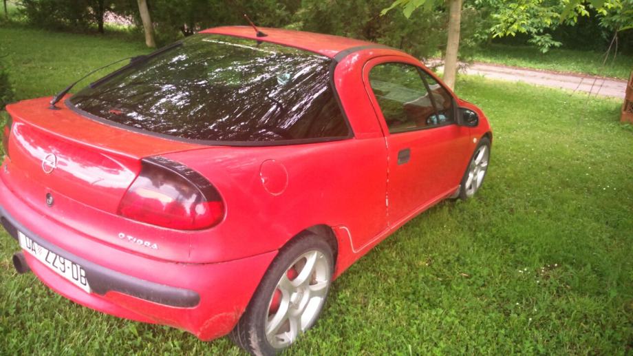 Opel tigra 1995
