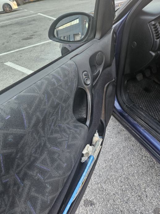 Opel Vectra 1,6 i 16V, fotografija 7