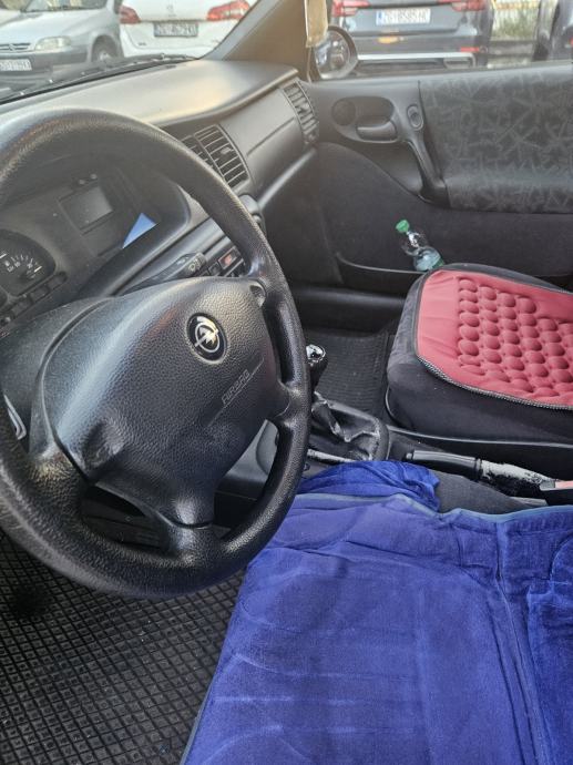 Opel Vectra 1,6 i 16V, fotografija 9
