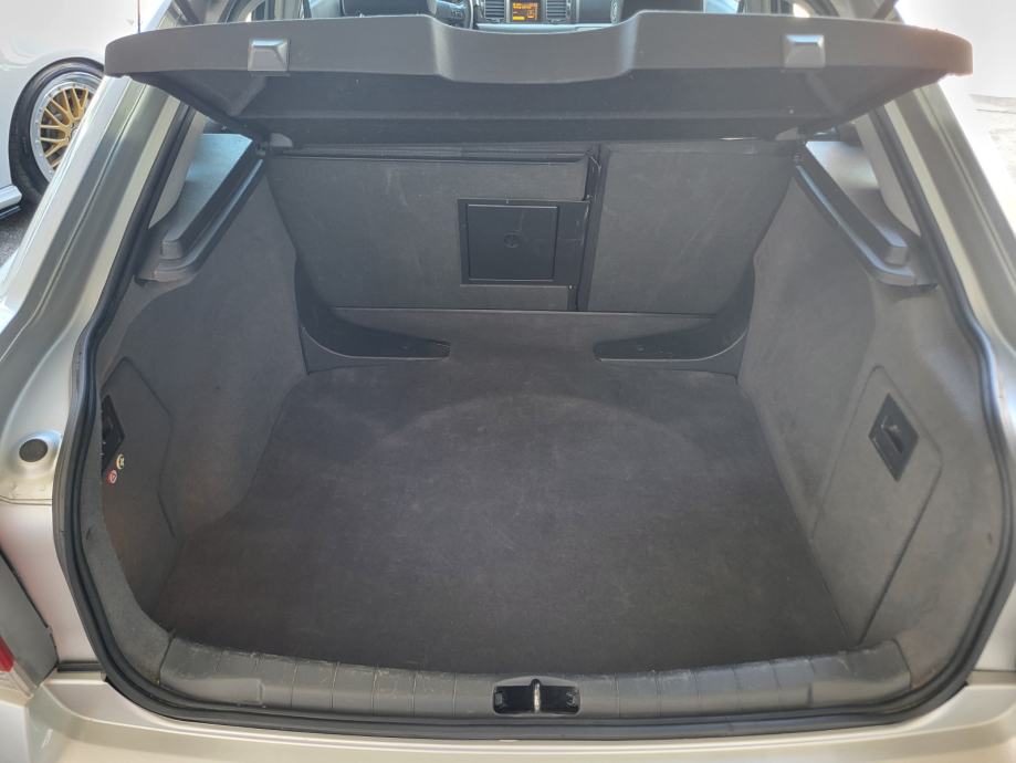 OPEL VECTRA 1.8 1. VLASNIK RAČUN DVOJNA KLIMA XENON ALU REG 09/2027, fotografija 17
