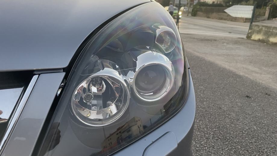 Opel Vectra 1,8 16V OPC Line, fotografija 10