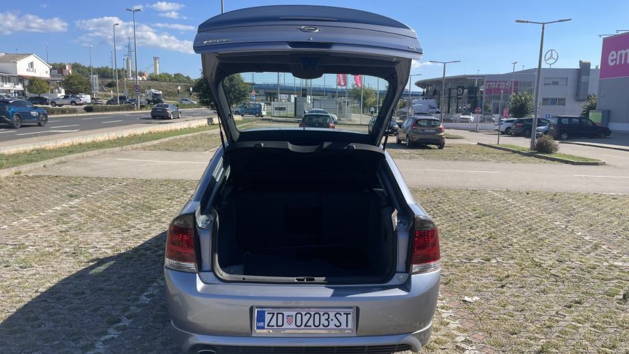 Opel Vectra 1,8 16V OPC Line, fotografija 8