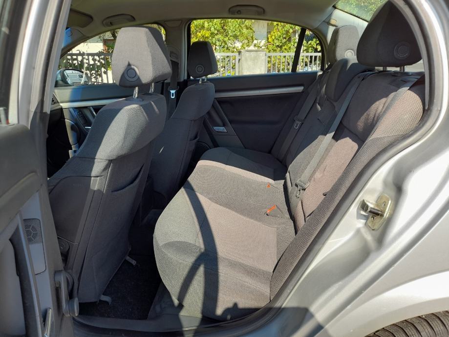 Opel Vectra 1,8, fotografija 8