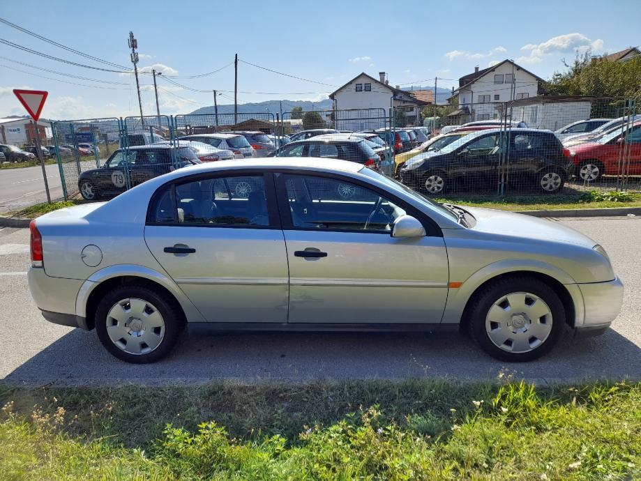 Opel Vectra 1,8, fotografija 4