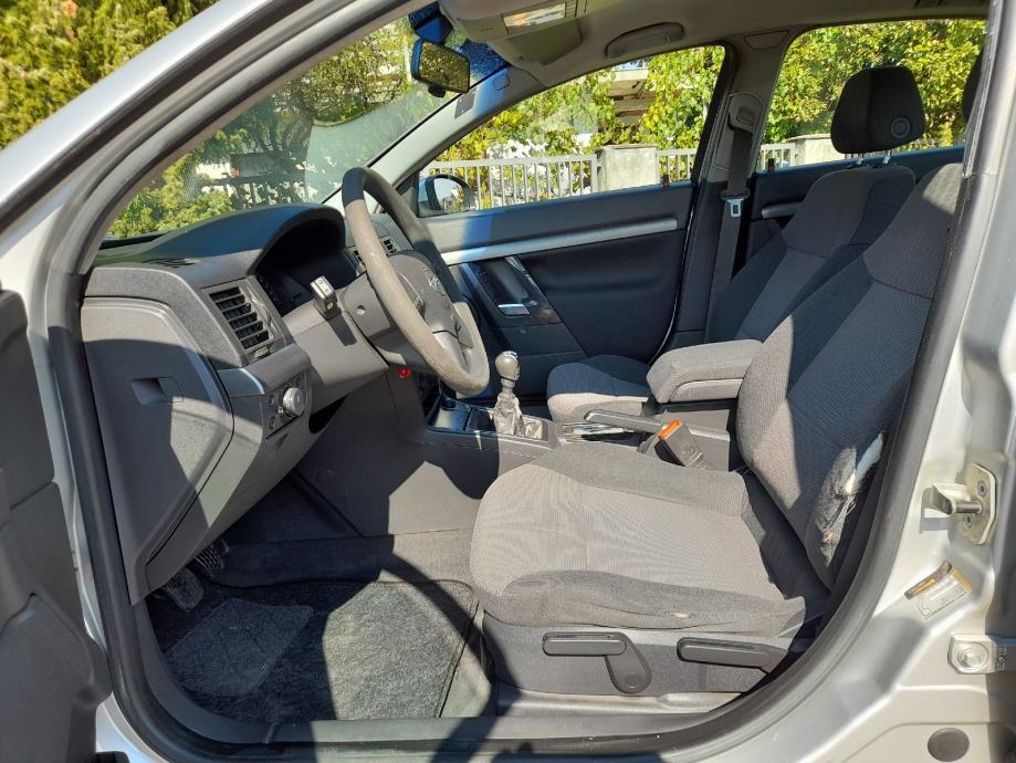 Opel Vectra 1,8, fotografija 9