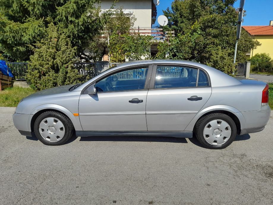 Opel Vectra 1,8, fotografija 12