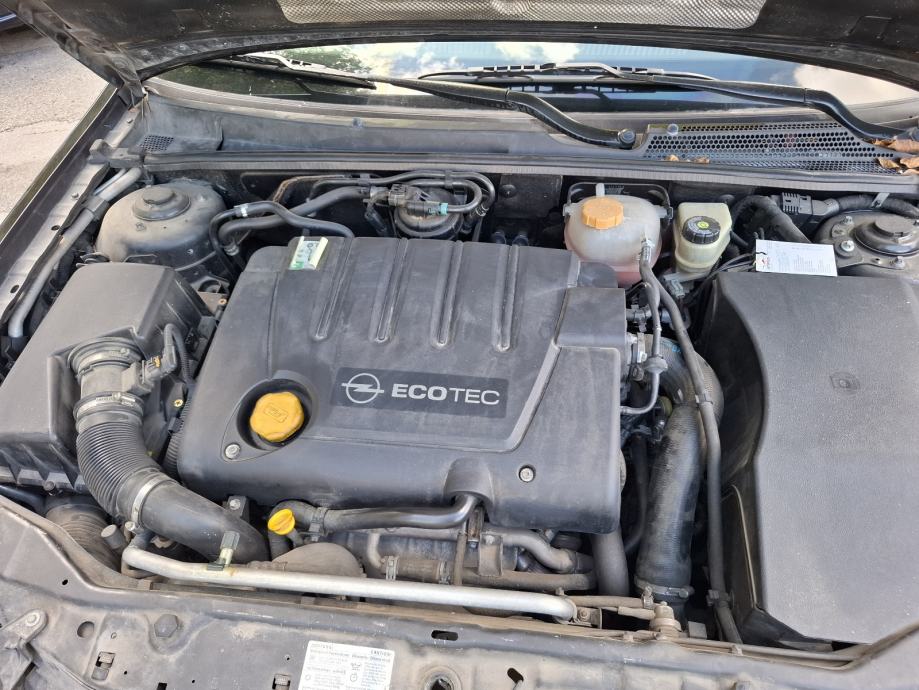 Opel Vectra 1,9 CDTI 88kw 6 brzina 1 vlasnik, fotografija 15